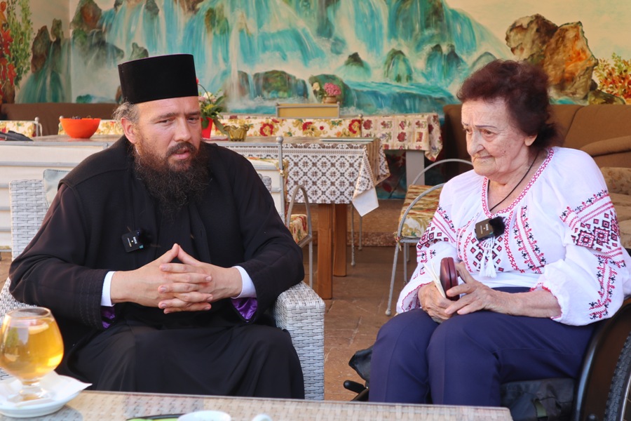 Mihail Tărău, stareț Mănăstirea Izbuc, Zoe Dăian, nepoata lui Arsenie Boca